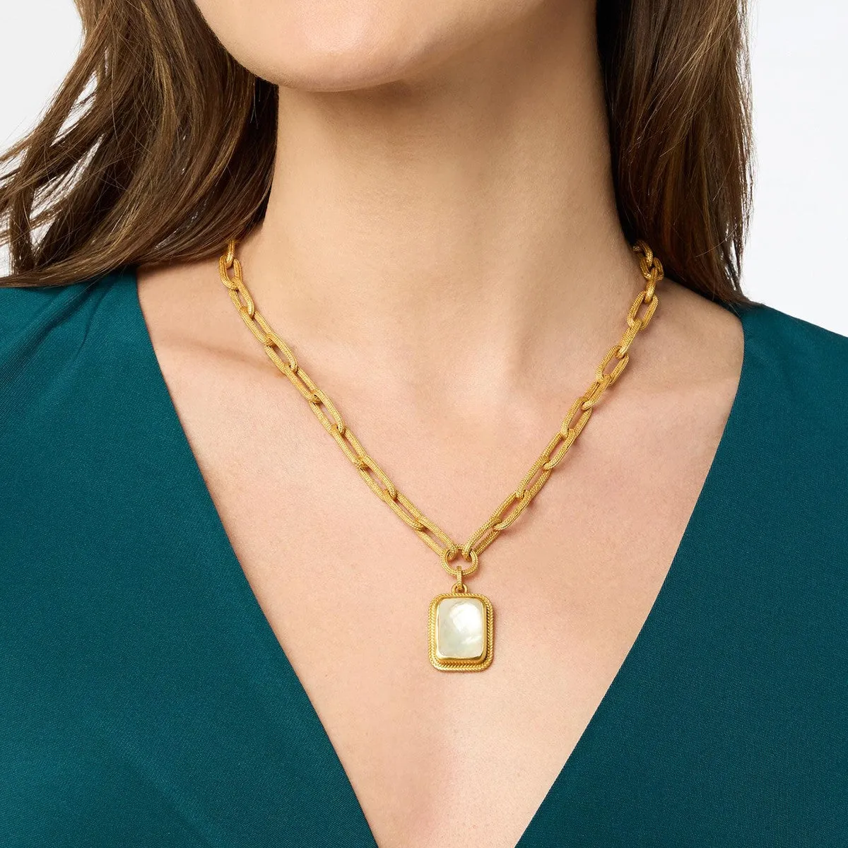 Cheval Paperclip Statement Necklace - Iridescent Emerald Green