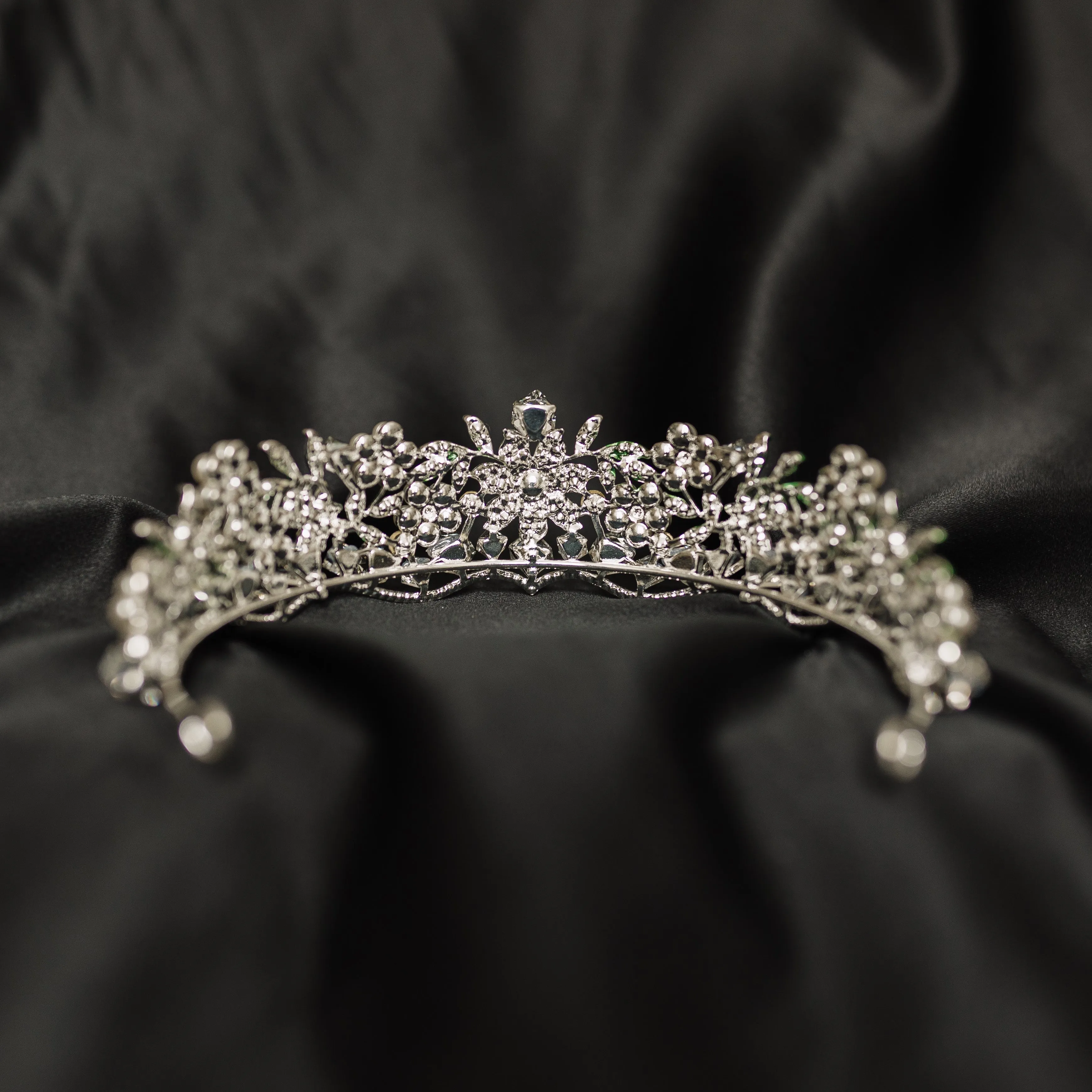 Lola's Tiara in White