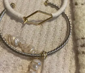 Tatum twisted cuff